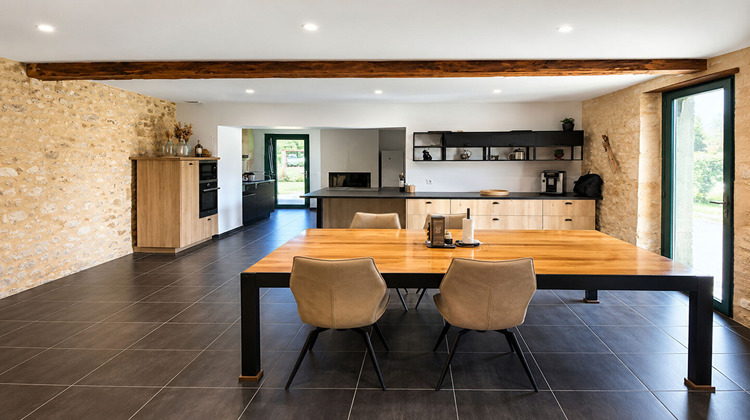 Ma-Cabane - Vente Maison SAINT-GERMAIN-D'ESTEUIL, 176 m²