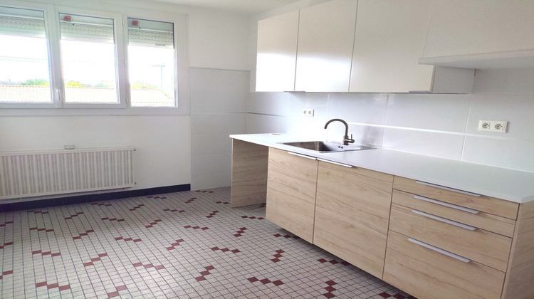 Ma-Cabane - Vente Maison SAINT GERMAIN DE LUSIGNAN, 96 m²