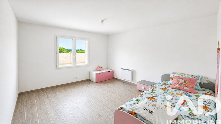 Ma-Cabane - Vente Maison Saint-Germain-de-Lusignan, 205 m²