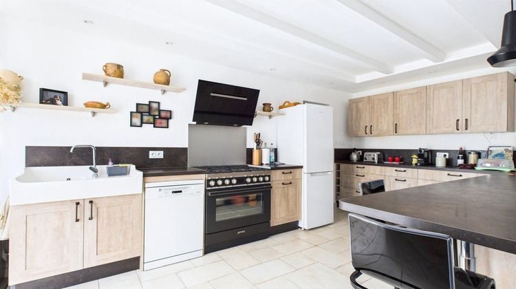 Ma-Cabane - Vente Maison Saint-Germain-de-Marencennes, 242 m²