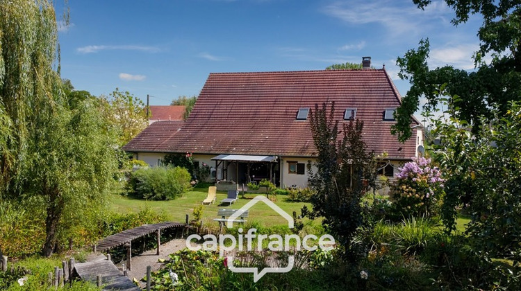 Ma-Cabane - Vente Maison SAINT GERMAIN DU BOIS, 220 m²