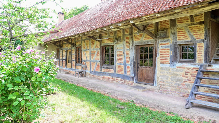 Ma-Cabane - Vente Maison Saint-Germain-du-Bois, 200 m²
