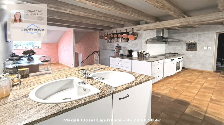 Ma-Cabane - Vente Maison SAINT GERMAIN DU BOIS, 350 m²