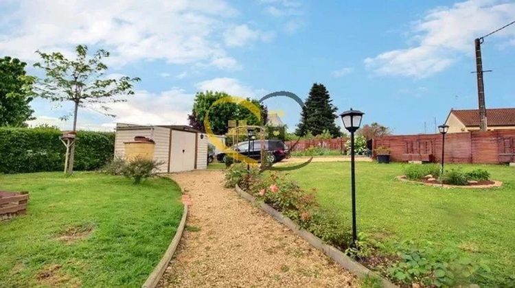 Ma-Cabane - Vente Maison Saint-Germain-du-Puy, 80 m²