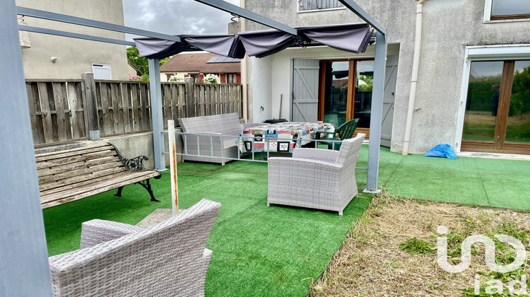 Ma-Cabane - Vente Maison Saint-Germain-du-Puy, 70 m²