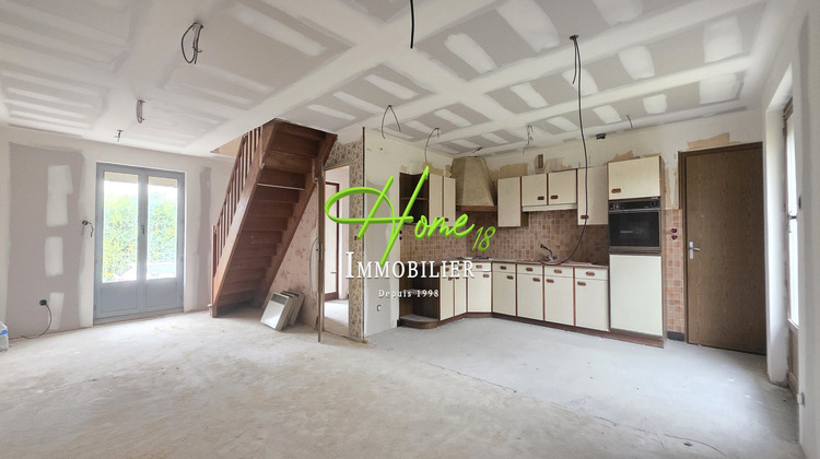 Ma-Cabane - Vente Maison Saint-Germain-du-Puy, 77 m²