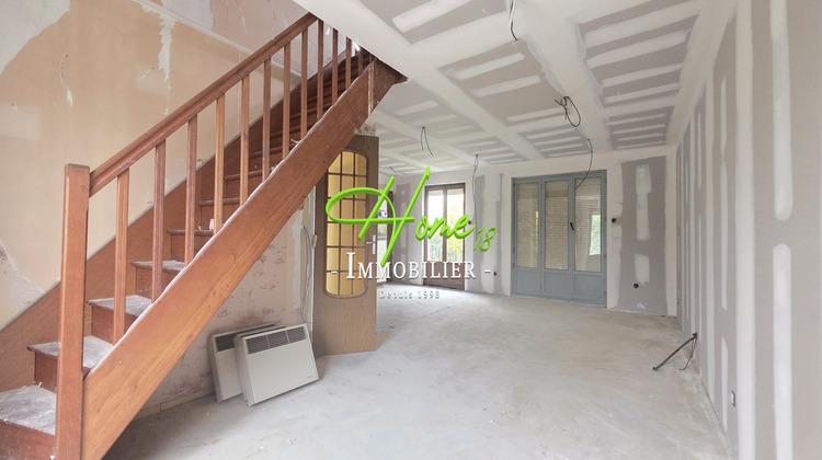 Ma-Cabane - Vente Maison Saint-Germain-du-Puy, 77 m²