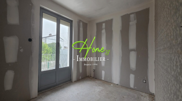 Ma-Cabane - Vente Maison Saint-Germain-du-Puy, 77 m²