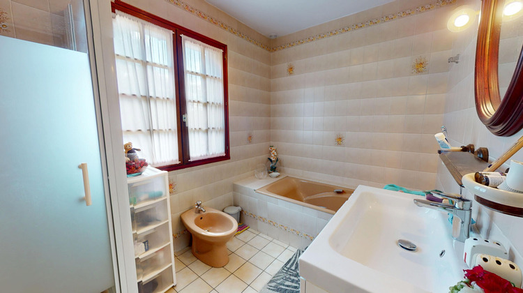 Ma-Cabane - Vente Maison SAINT-GERMAIN-DU-PUY, 213 m²