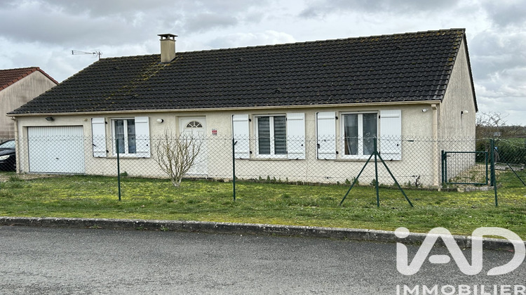 Ma-Cabane - Vente Maison Saint-Germain-du-Puy, 96 m²