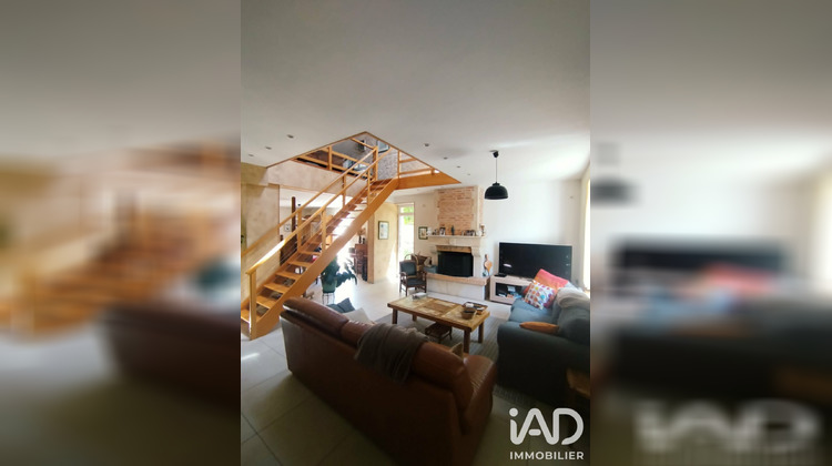Ma-Cabane - Vente Maison Saint-Germain-du-Puy, 280 m²