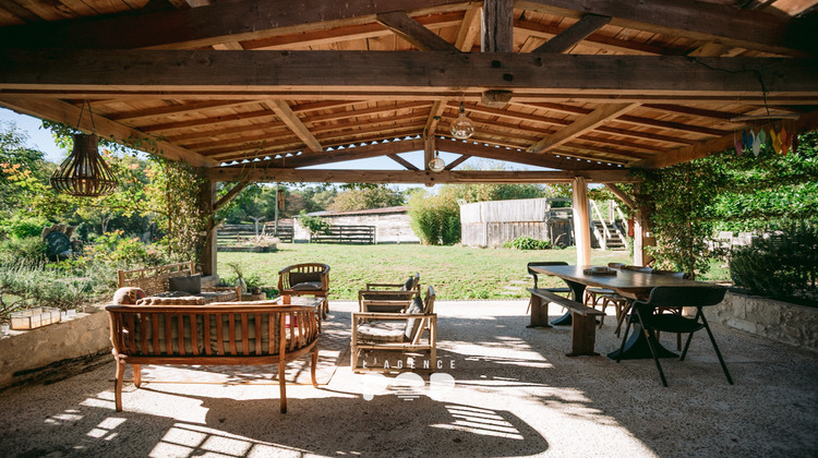 Ma-Cabane - Vente Maison SAINT-GERMAIN-DU-SALEMBRE, 196 m²