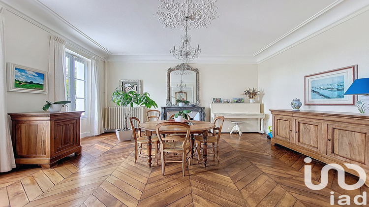 Ma-Cabane - Vente Maison Saint-Germain-Lès-Corbeil, 233 m²