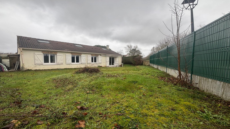 Ma-Cabane - Vente Maison Saint-Germain-lès-Corbeil, 97 m²