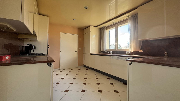 Ma-Cabane - Vente Maison Saint-Germain-lès-Corbeil, 97 m²