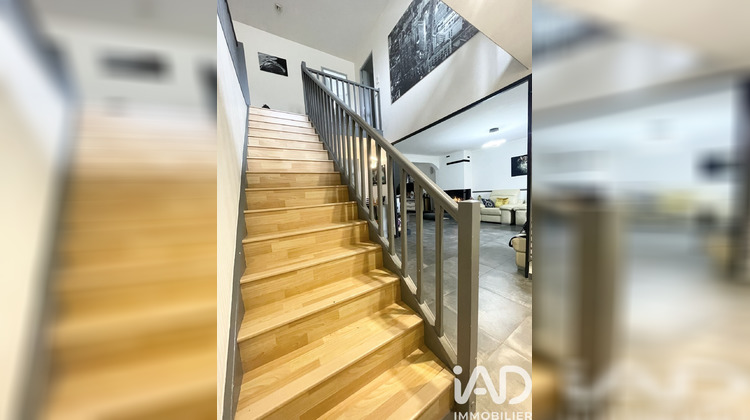 Ma-Cabane - Vente Maison Saint-Germain-Lès-Corbeil, 182 m²