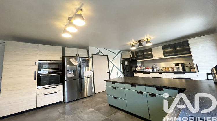 Ma-Cabane - Vente Maison Saint-Germain-Lès-Corbeil, 182 m²