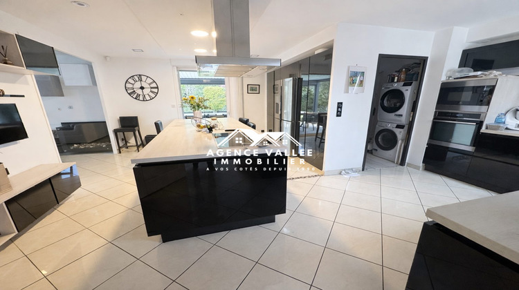 Ma-Cabane - Vente Maison Saint-Germain-lès-Corbeil, 238 m²
