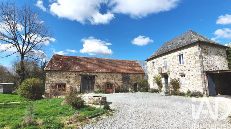 Ma-Cabane - Vente Maison Saint-Germain-les-Vergnes, 150 m²
