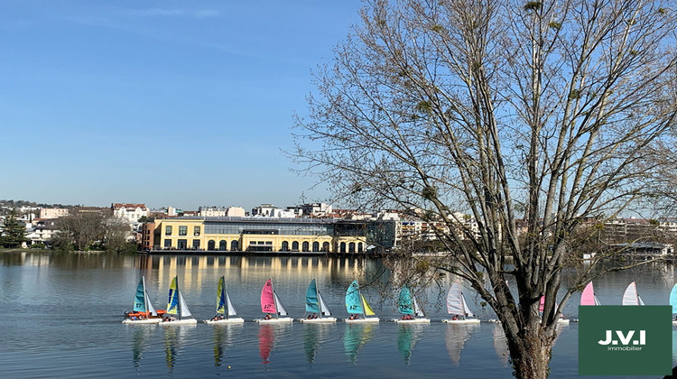 Ma-Cabane - Vente Maison SAINT-GRATIEN, 266 m²