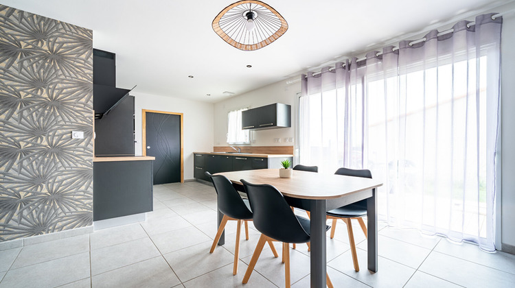 Ma-Cabane - Vente Maison SAINT-HERBLON, 60 m²