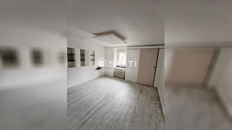 Ma-Cabane - Vente Maison Saint-Hilaire-Bonneval, 166 m²