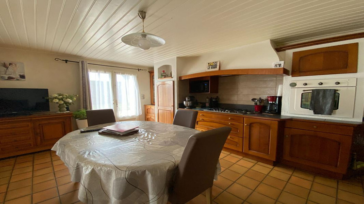 Ma-Cabane - Vente Maison SAINT HILAIRE DE CHALEONS, 94 m²