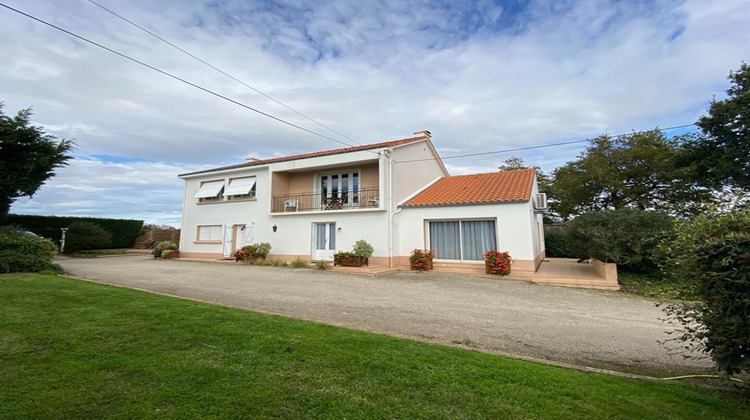 Ma-Cabane - Vente Maison SAINT HILAIRE DE CHALEONS, 180 m²