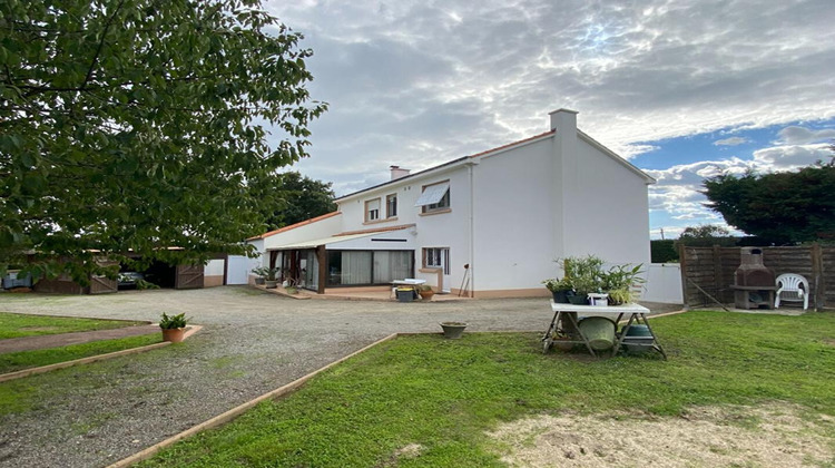Ma-Cabane - Vente Maison SAINT HILAIRE DE CHALEONS, 180 m²