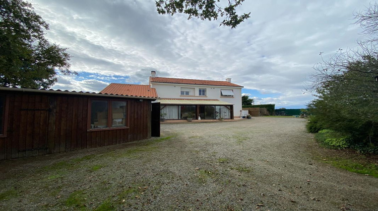 Ma-Cabane - Vente Maison SAINT HILAIRE DE CHALEONS, 180 m²