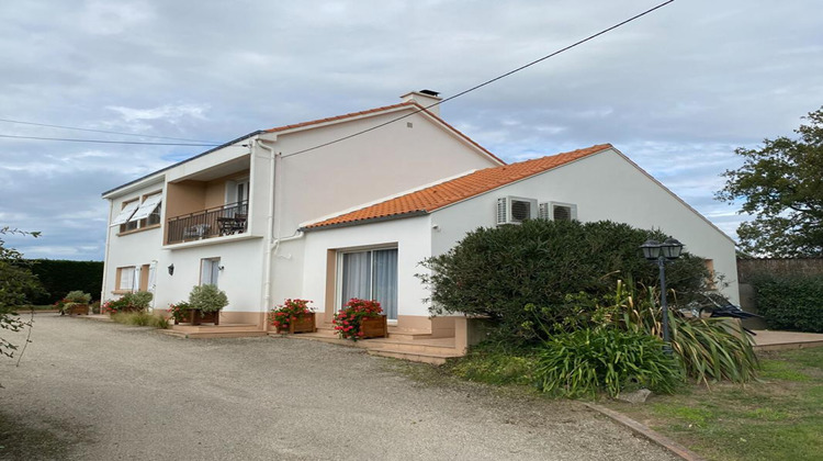 Ma-Cabane - Vente Maison SAINT HILAIRE DE CHALEONS, 180 m²