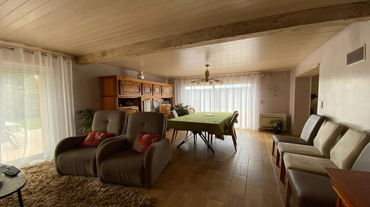 Ma-Cabane - Vente Maison SAINT HILAIRE DE CHALEONS, 94 m²