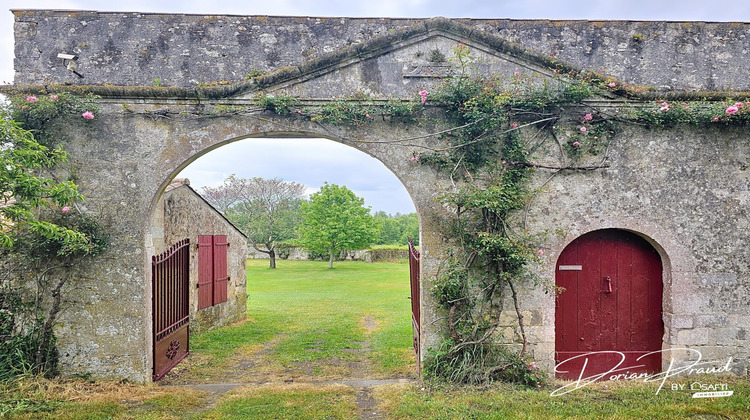 Ma-Cabane - Vente Maison Saint-Hilaire-de-Riez, 233 m²