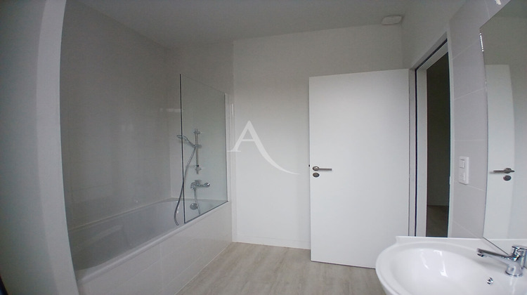 Ma-Cabane - Vente Maison SAINT-HILAIRE-DE-VILLEFRANCHE, 190 m²