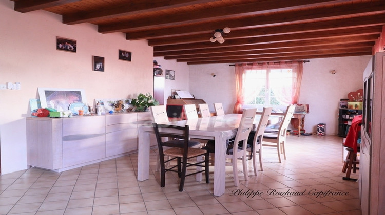 Ma-Cabane - Vente Maison SAINT HILAIRE DE VOUST, 144 m²