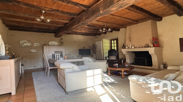 Ma-Cabane - Vente Maison Saint-Hilaire-de-Voust, 200 m²