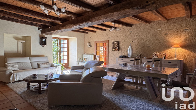 Ma-Cabane - Vente Maison Saint-Hilaire-de-Voust, 200 m²