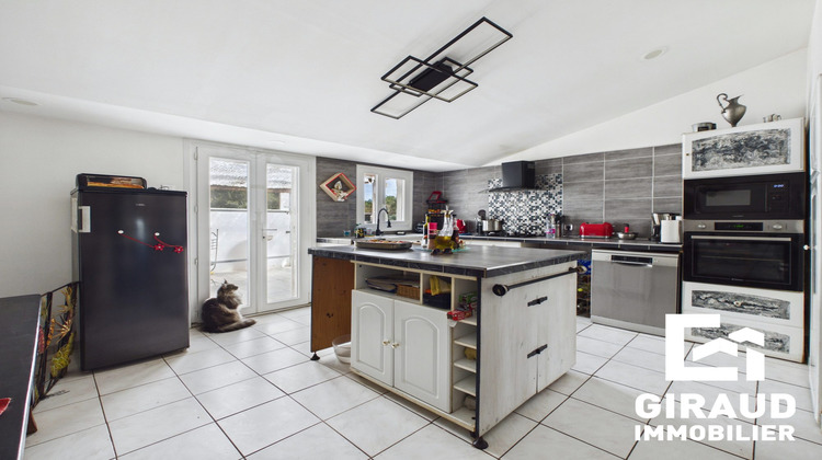Ma-Cabane - Vente Maison Saint-Hilaire-de-Voust, 145 m²