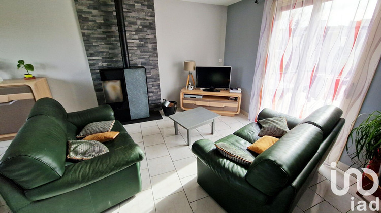 Ma-Cabane - Vente Maison Saint-Hilaire-des-Loges, 97 m²