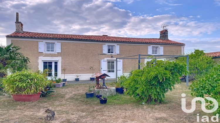 Ma-Cabane - Vente Maison Saint-Hilaire-des-Loges, 141 m²