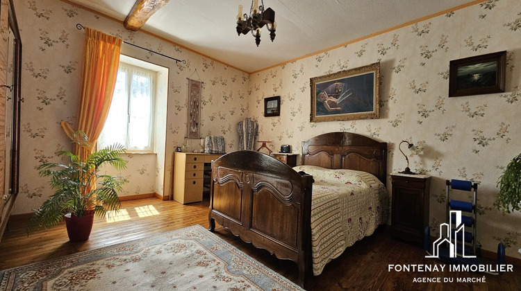 Ma-Cabane - Vente Maison Saint-Hilaire-des-Loges, 146 m²