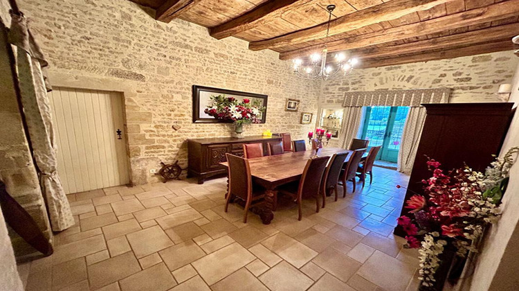 Ma-Cabane - Vente Maison SAINT HILAIRE DES LOGES, 351 m²