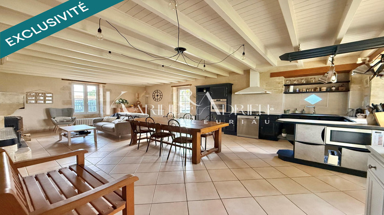 Ma-Cabane - Vente Maison Saint-Hilaire-des-Loges, 226 m²