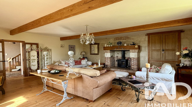 Ma-Cabane - Vente Maison Saint-Hilaire-des-Loges, 200 m²