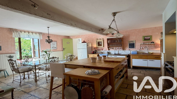 Ma-Cabane - Vente Maison Saint-Hilaire-des-Loges, 200 m²