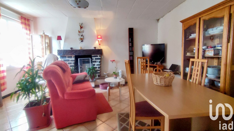 Ma-Cabane - Vente Maison Saint-Hilaire-du-Harcouët, 81 m²