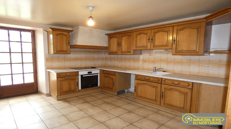 Ma-Cabane - Vente Maison Saint-Hilaire-du-Harcouët, 127 m²