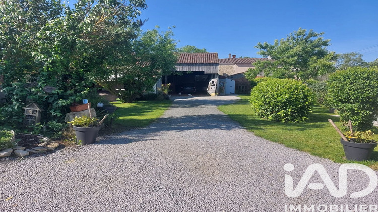 Ma-Cabane - Vente Maison Saint-Hilaire-la-Palud, 197 m²