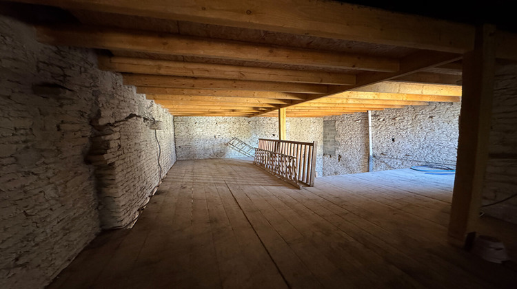 Ma-Cabane - Vente Maison SAINT-HILAIRE-LA-PALUD, 99 m²