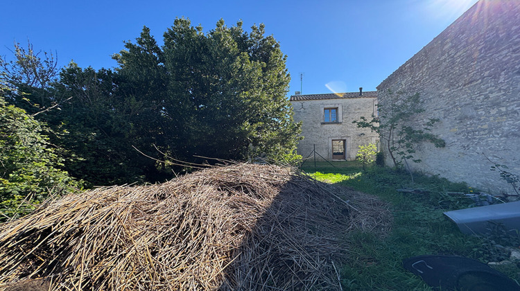 Ma-Cabane - Vente Maison SAINT-HILAIRE-LA-PALUD, 99 m²